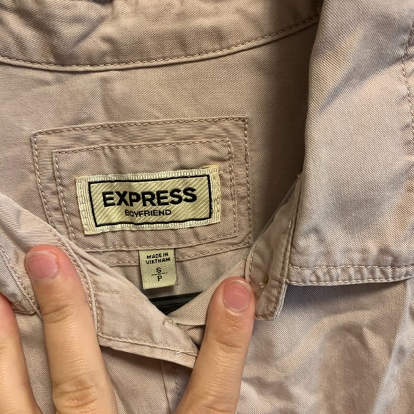 Express button up - Picture 2 of 2